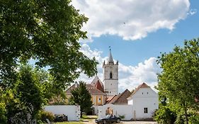 Ambrozuv Dvur